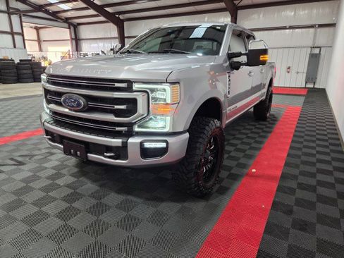 Used 2021 Ford F250 Platinum w/ FX4 Off-Road Package image 21