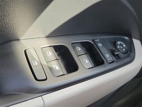 New 2026 Hyundai Venue SEL image 16