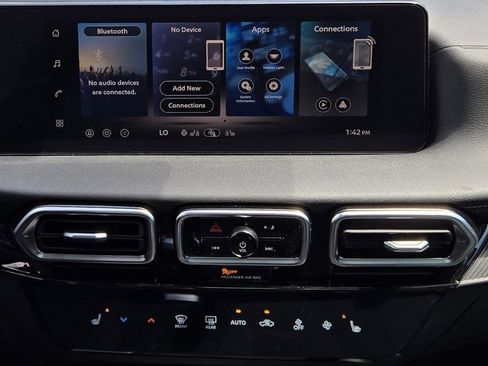 New 2026 Nissan Sentra SV w/ SV Convenience Package FWD image 13