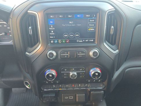 Used 2021 GMC Sierra 1500 AT4 w/ AT4 Preferred Package image 21