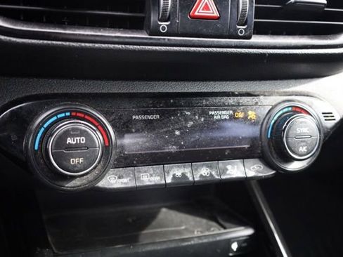 Used 2022 Kia Forte GT-Line w/ GT-Line Premium Package image 28