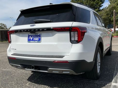 New 2026 Ford Explorer Active w/ Active Comfort Package image 62