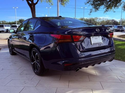 Used 2024 Nissan Altima 2.5 SR FWD image 8