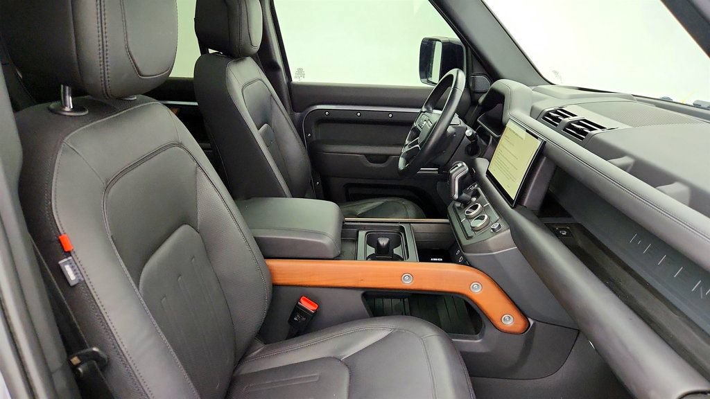 Used 2023 Land Rover Defender 110 X AWD/4WD image 26