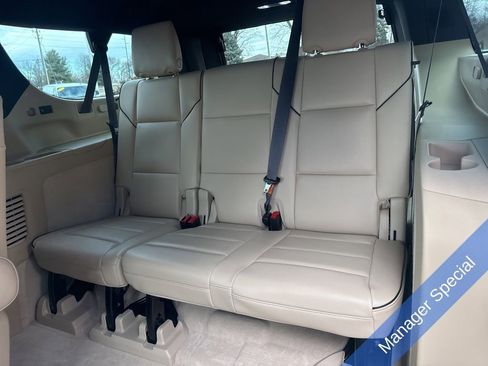 Used 2021 Cadillac Escalade ESV Premium Luxury image 27
