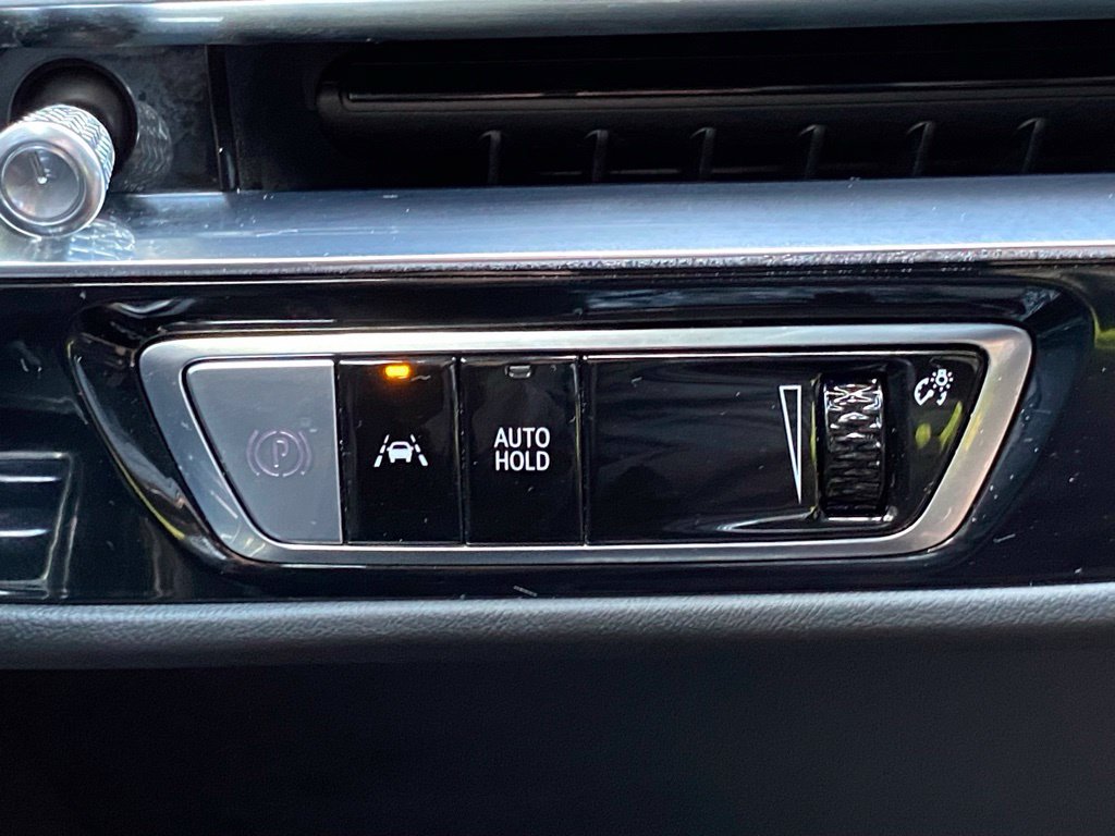 Used 2024 Cadillac Lyriq Tech RWD image 23