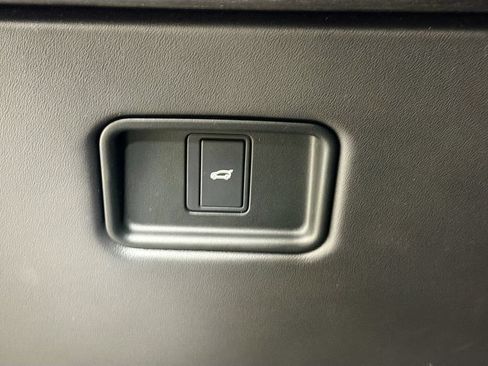 Certified 2023 Land Rover Range Rover First Edition AWD/4WD image 10