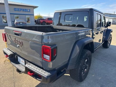 Used 2023 Jeep Gladiator Rubicon w/ Cold Weather Group image 6