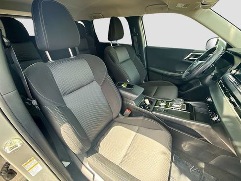 Used 2024 Mitsubishi Outlander ES FWD image 26