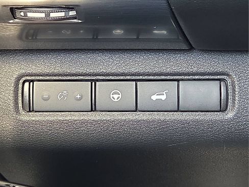 Used 2022 Nissan Pathfinder SL w/ SL Premium Package FWD image 21