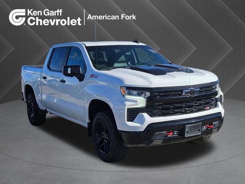 Used 2023 Chevrolet Silverado 1500 LT Trail Boss w/ LT Trail Boss Premium Package AWD/4WD image 1