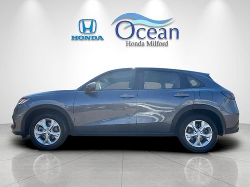 Used 2023 Honda HR-V LX image 6