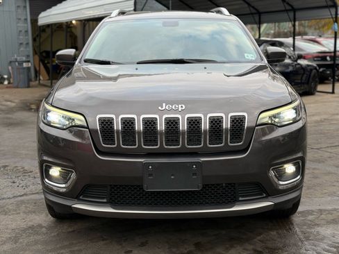 Used 2019 Jeep Cherokee Limited AWD/4WD image 2