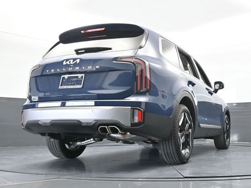 Used 2025 Kia Telluride EX w/ EX Captain's Chair Package image 65