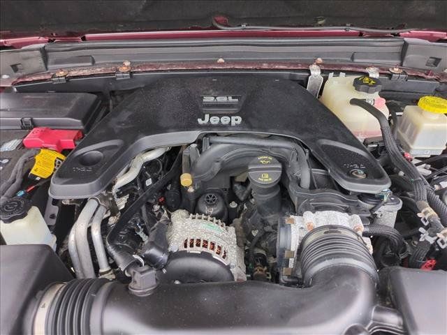 Used 2021 Jeep Gladiator Sport AWD/4WD image 23