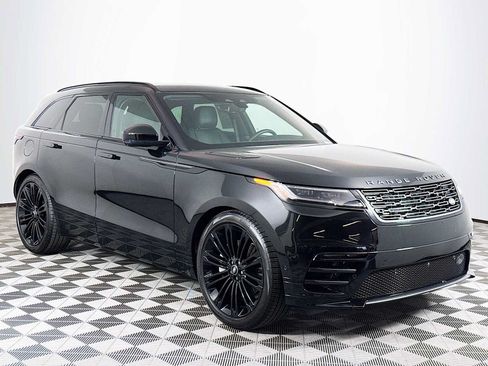 Used 2026 Land Rover Range Rover Velar Dynamic SE AWD/4WD image 3
