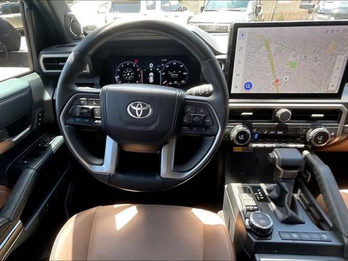 Used 2026 Toyota 4Runner Limited AWD/4WD image 6