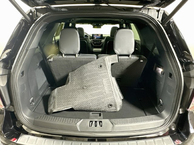 Used 2025 Ford Explorer ST-Line w/ Premium Package AWD/4WD image 32