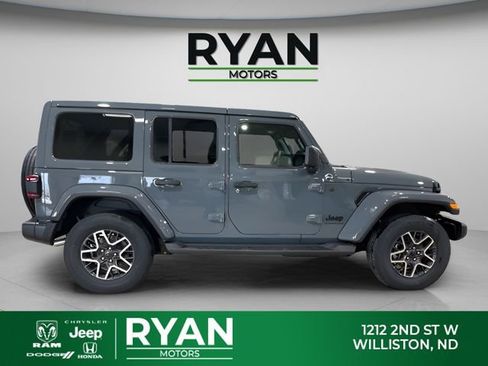 New 2026 Jeep Wrangler Unlimited Sahara AWD/4WD image 11