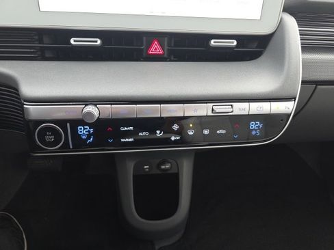Certified 2022 Hyundai Ioniq 5 SEL image 17