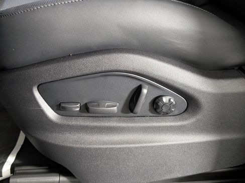 New 2026 Porsche Cayenne S image 29