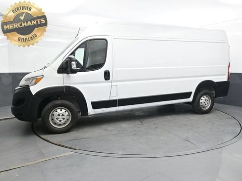 Used 2023 RAM ProMaster 2500 FWD image 3