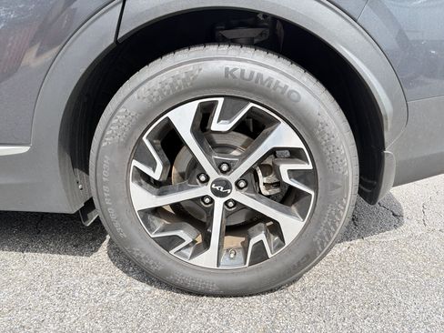 Used 2024 Kia Sportage EX FWD image 7