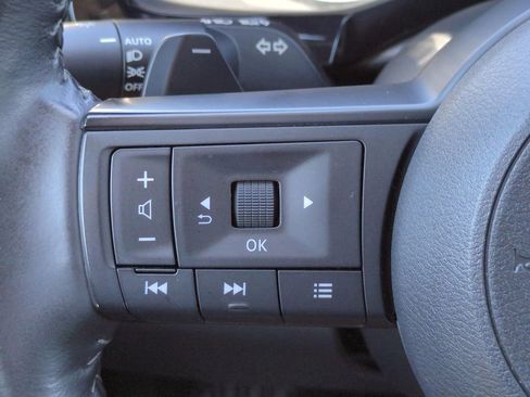 Certified 2025 Nissan Pathfinder SV AWD/4WD image 11