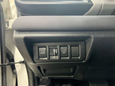 Used 2023 Subaru Outback Premium AWD/4WD image 18