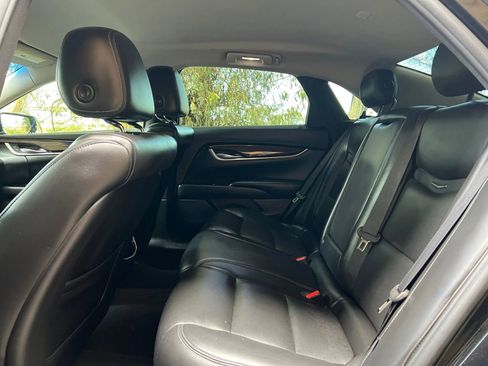 Used 2017 Cadillac XTS Luxury image 18