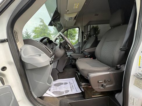 Used 2017 Ford Transit 150 XLT RWD image 10