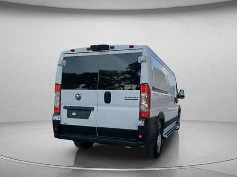 Used 2025 RAM ProMaster 2500 w/ U-Haul Equipment Group FWD image 26