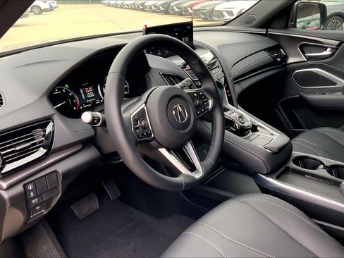 Used 2025 Acura RDX image 17