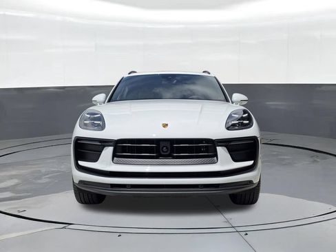 New 2026 Porsche Macan AWD/4WD image 9