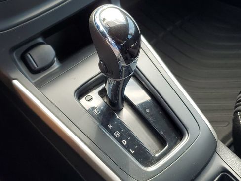 Used 2019 Nissan Sentra SV FWD image 29