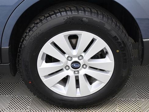 Used 2018 Subaru Outback 2.5i Premium image 17
