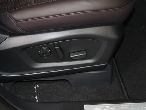 New 2026 Ford Explorer Platinum w/ LUX Leather Package image 27