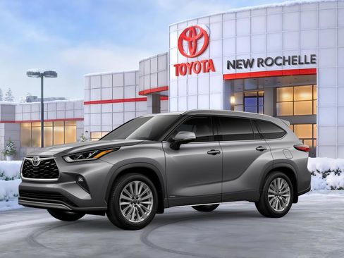 New 2025 Toyota Highlander XLE image 2