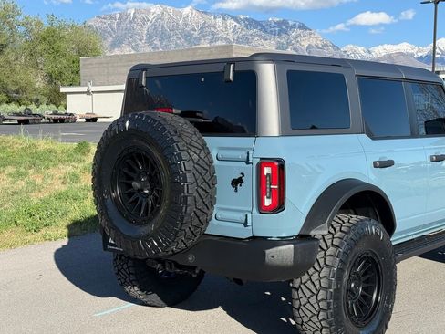 Used 2023 Ford Bronco Wildtrak AWD/4WD image 10