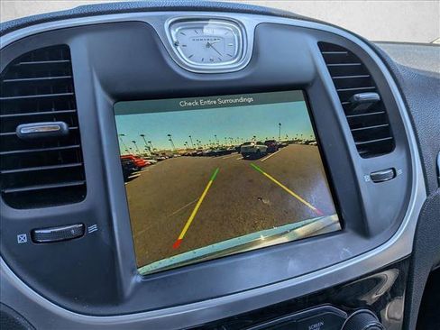 Used 2019 Chrysler 300 Limited w/ Safetytec Plus Group RWD image 13