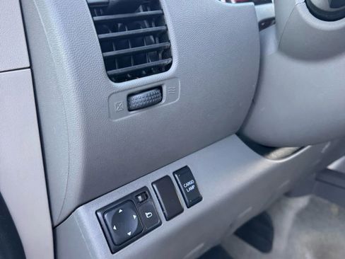 Used 2014 Nissan Frontier SL image 21