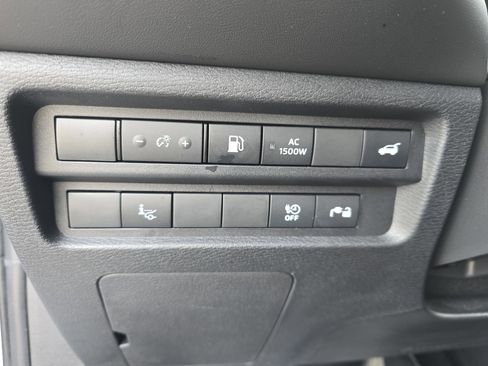 Used 2024 Mitsubishi Outlander SEL image 28