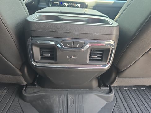 Used 2025 GMC Sierra 1500 SLT w/ SLT Premium Plus Package AWD/4WD image 12