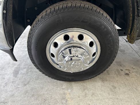 Used 2025 RAM 3500 Laramie w/ Max Tow Package image 13