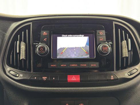 Used 2020 RAM ProMaster City Tradesman image 16