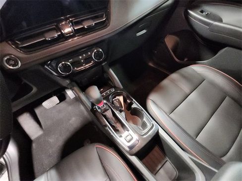 Used 2024 Chevrolet TrailBlazer RS w/ Convenience Package image 11