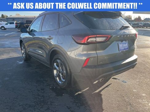 Used 2025 Ford Escape ST-Line w/ Cold Weather Package image 6