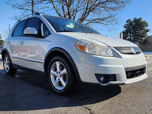 Used 2008 Suzuki SX4 Touring AWD image 11