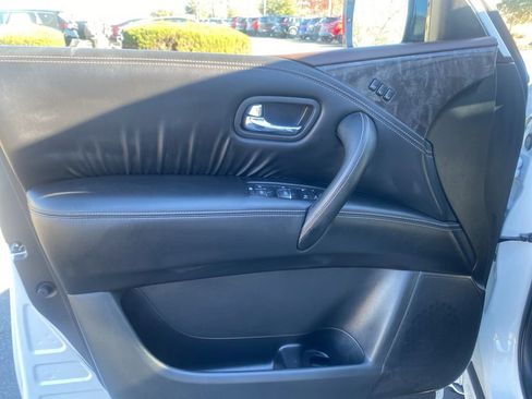 Used 2024 Nissan Armada Platinum w/ Captain's Chairs Package image 10