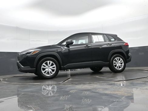 Used 2024 Toyota Corolla Cross L AWD/4WD image 39